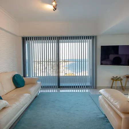 Infinito Penthouse Luxury Terrace شقة *